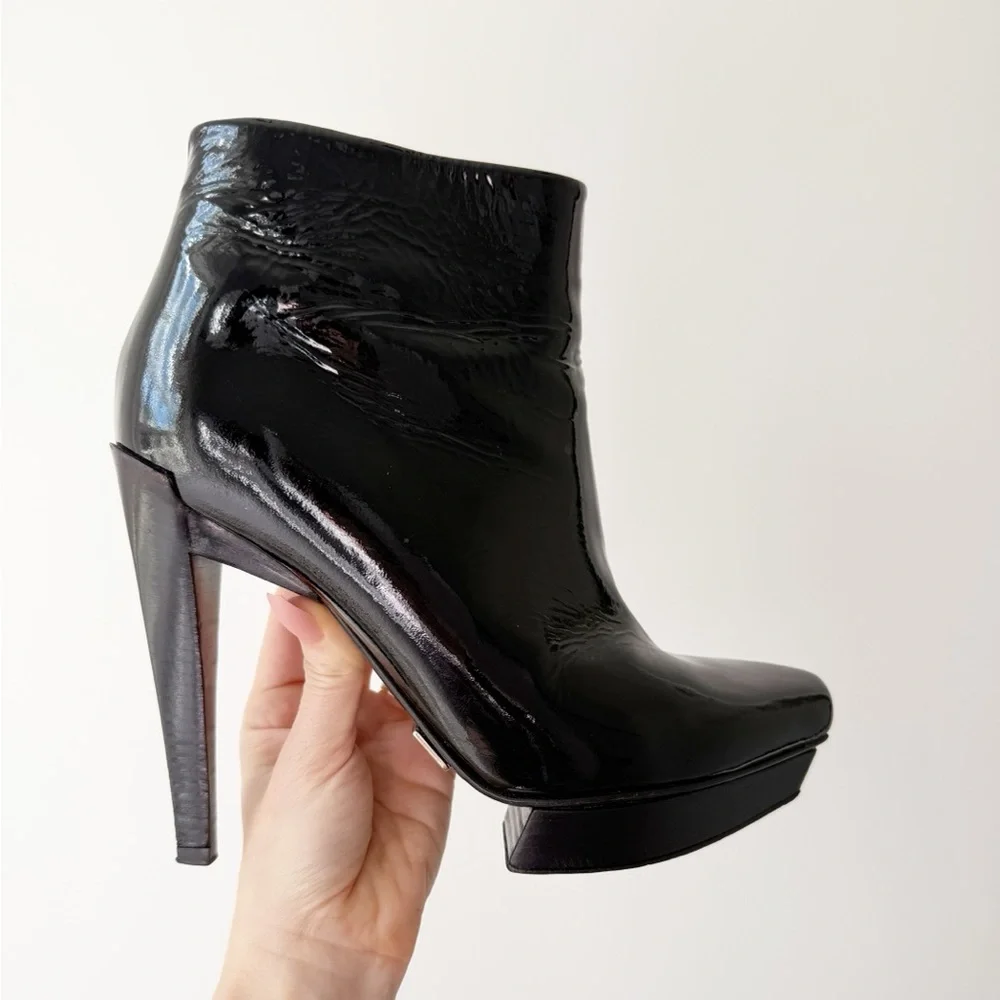 Michael Kors Collection - Patent Leather Platform Ankle Bootie - size 38 - EUC - Picture 3 of 15